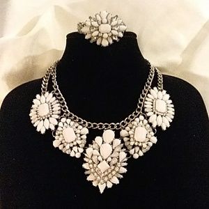White & Silver Chunky Necklace Set